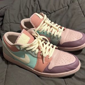 Jordan 1 low sz 12 Easter colorway